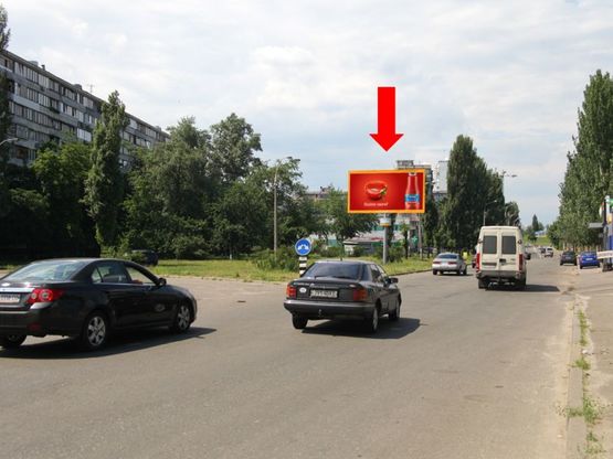 Фото рекламной плоскости по адресу Березняковская ул. / Тычины пр., в сторону Соборности пр. (бывш. Воссоединения пр.)