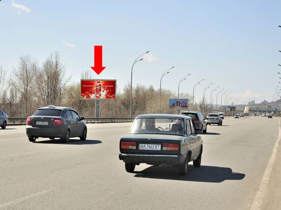 Фото рекламної площини за адресою Дарницкое шоссе / Сортировочная ул., 450м до жд станции "Левый берег", в центр