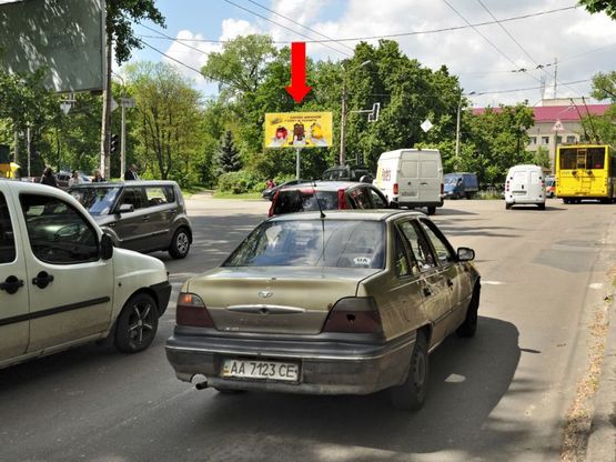 Фото рекламной плоскости по адресу Дорогожицкая ул. / Шамрыла ул., на светофоре, в сторону Шамрыла ул. Фото рекламной плоскости по адресу Дорогожицкая ул. / Шамрыла ул., на светофоре, в сторону Шамрыла ул.