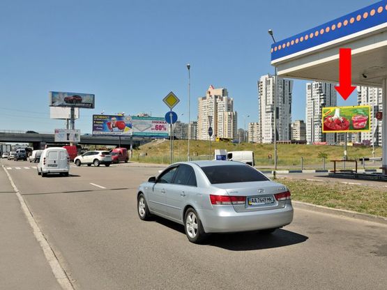 Фото рекламной плоскости по адресу Бажана пр. / Григоренка пр., ст.м. "Позняки", возле заправки "ТНК", в сторону моста Южного
