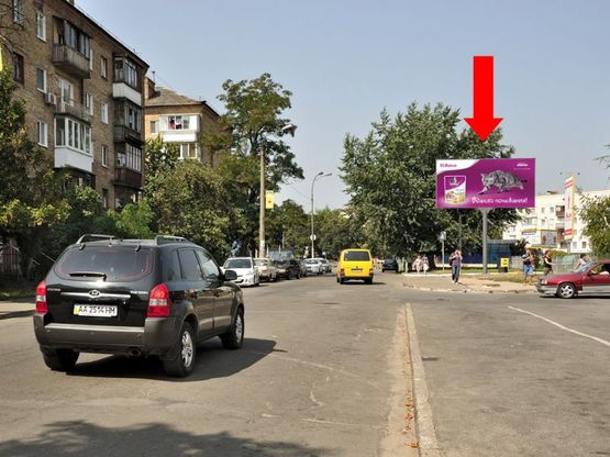 Фото рекламной плоскости по адресу Карельский пер., 3, возле супермаркета "Сильпо", в сторону Гагарина пр.