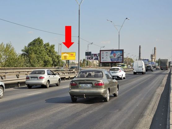 Фото рекламной плоскости по адресу Промышленная ул., мост Южный, из центра