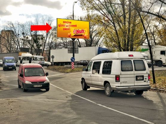 Фото рекламної площини за адресою Кольцевая дорога / Лятошинского ул., в сторону Одесская пл.
