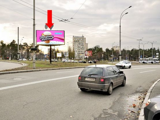 Фото рекламной плоскости по адресу Строителей ул. / Малышка ул. / Освободителей ул., разделитель, со стороны ТРЦ "Детский мир" Фото рекламной плоскости по адресу Строителей ул. / Малышка ул. / Освободителей ул., разделитель, со стороны ТРЦ "Детский мир"