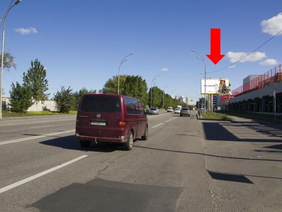 Фото рекламной плоскости по адресу Здолбуновская ул., 15, в сторону Драгоманова ул.