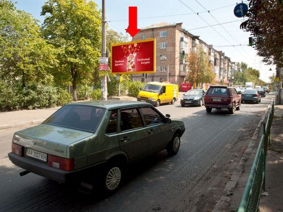 Фото рекламної площини за адресою Ольжича ул., 16 / Бакинская ул., супермаркет "Экомаркет", в сторону Телиги ул.
