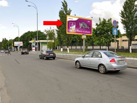 Фото рекламної площини за адресою Константиновская ул. / Заводская ул., в сторону Подола