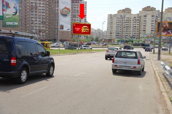Фото рекламной плоскости по адресу Ревуцкого ул., съезд на Бажана пр., в сторону ст. м. "Позняки"