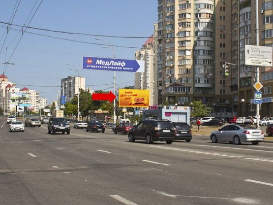 Фото рекламної площини за адресою Героев Сталинграда пр., 22, в сторону Тимошенко ул.