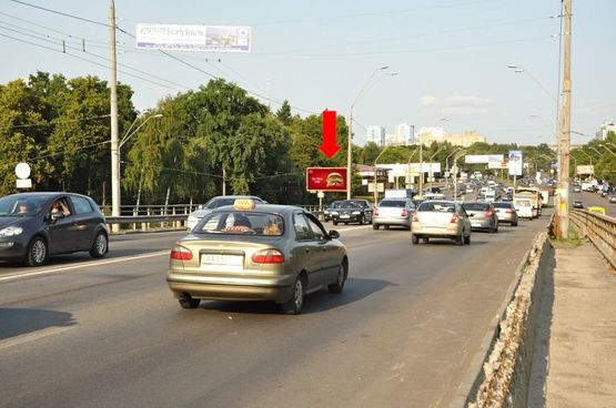 Фото рекламної площини за адресою Победы пр., возле боулинг клуба "Страйк", в сторону ст. м. "Берестейская"