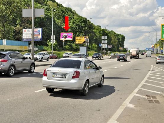 Фото рекламної площини за адресою Набережное шосе, 25, 100м от ст. м. "Днепр", в сторону ст. м. "Почтовая площадь"