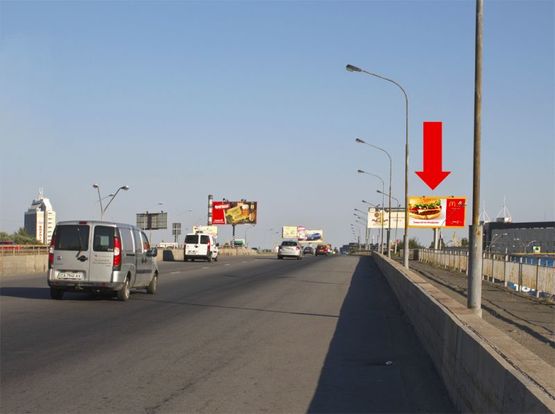 Фото рекламной плоскости по адресу Оболонский пр., в сторону Бандеры пр. (бывш. Московский пр.)