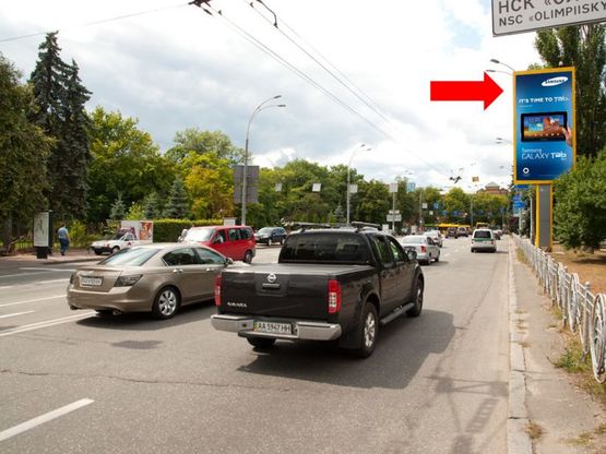 Фото рекламної площини за адресою Соломенская пл., 150м до поворота на Воздухофлотский пр., в сторону Воздухофлотский пр.