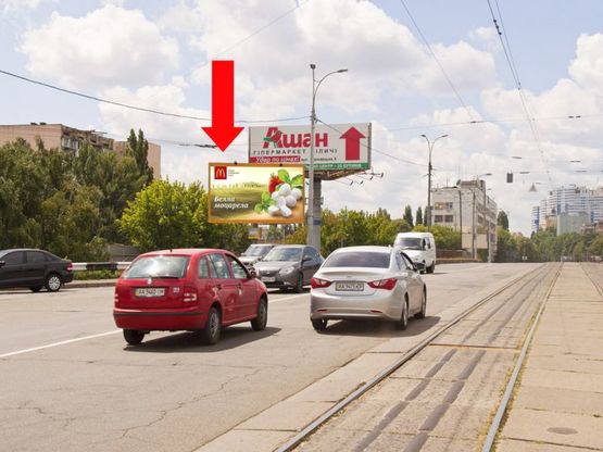 Фото рекламної площини за адресою Дегтяревская ул., 35-Б / Телиги ул., в сторону ст. м. "Берестейская"