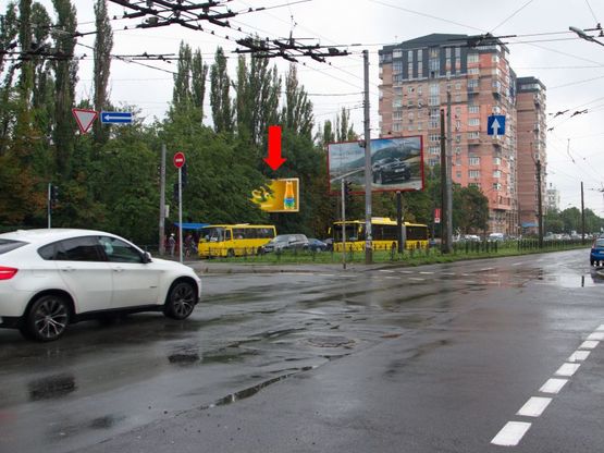 Фото рекламной плоскости по адресу Народного Ополчения ул., 2, в сторону Эрнста ул.