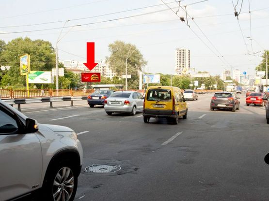 Фото рекламной плоскости по адресу Победы пр., ст. м. "Шулявская", киностудия им. Довженко, напротив супермаркет "Эльдорадо", "Сильпо", в центр