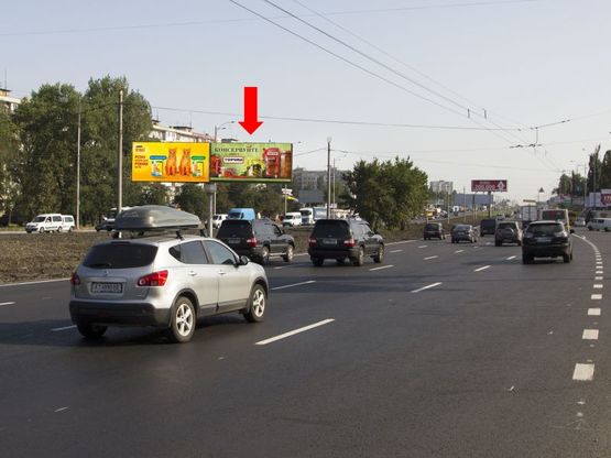 Фото рекламной плоскости по адресу Кольцевая дорога, разделитель, возле супермаркета "Billa", в сторону Одесская пл., правая