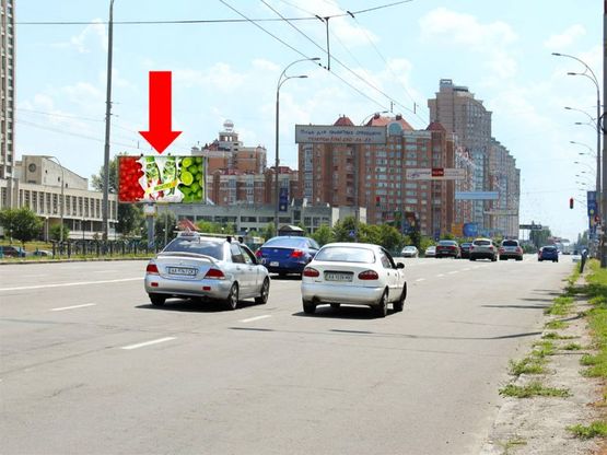 Фото рекламної площини за адресою Героев Сталинграда пр., 12, в сторону Бандеры пр. (бывш. Московский пр.)