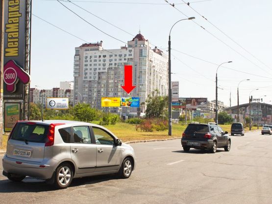 Фото рекламной плоскости по адресу Оболонский пр., 22B, ст. м. "Минская", в центр, правая