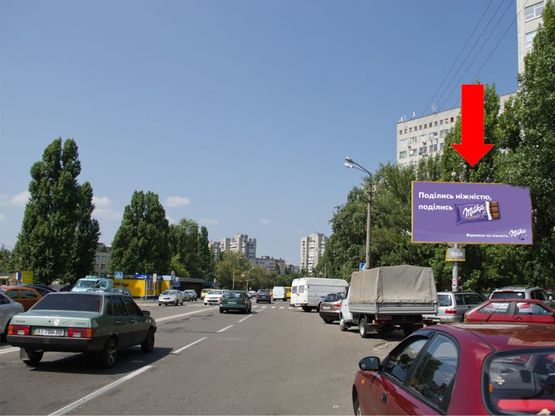 Фото рекламної площини за адресою Сверстюка ул. (бывш. Расковой ул.), 23, в сторону ст. м. "Левобережная"
