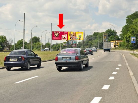 Фото рекламной плоскости по адресу Заболотного ул. / Коммунальная ул., разделитель, левая, в сторону Одесская пл.