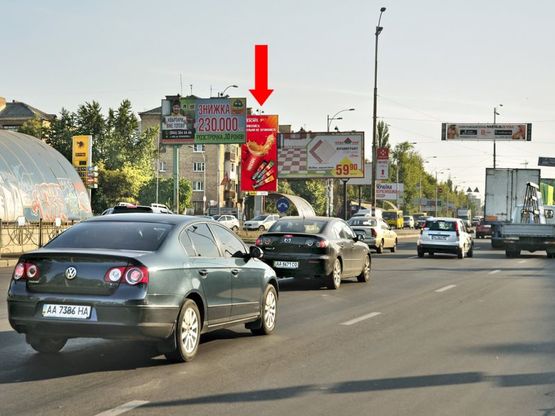 Фото рекламної площини за адресою Гагарина пр. / Верховного Совета бул. , возле перехода, в сторону Дарницкой пл. (бывш. Ленинградская пл.)