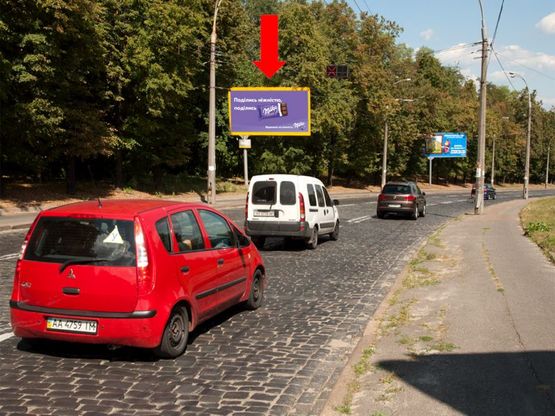 Фото рекламной плоскости по адресу Подольский спуск, слева, в сторону Кирилловская ул. (бывш. Фрунзе ул.)