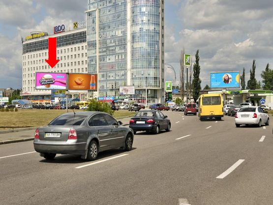 Фото рекламной плоскости по адресу Харьковская пл., напротив Ташкентская ул., в сторону Харьковское шоссе, Бажана пр., центра, левая