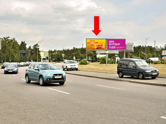 Фото рекламной плоскости по адресу Харьковская пл., напротив Ташкентская ул., в сторону Борисполя, левая