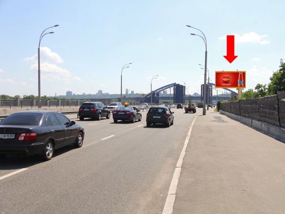 Фото рекламної площини за адресою Набережно-Рыбальская ул., 170м до поворота на Электриков ул., в сторону Набережно-Крещатицкой ул.