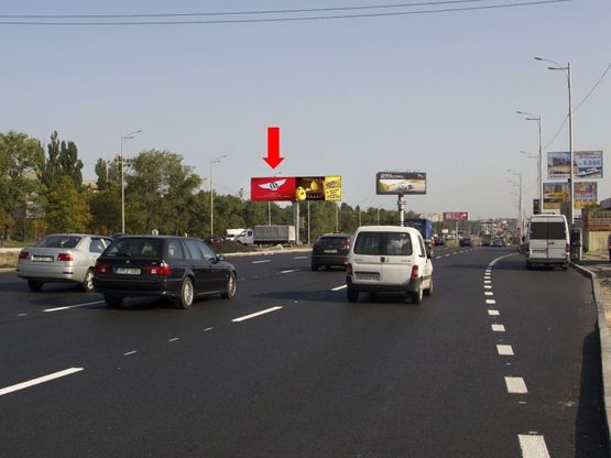 Фото рекламной плоскости по адресу Кольцевая дорога / Зодчих ул., 30, разделитель, в сторону Одесская пл., левая