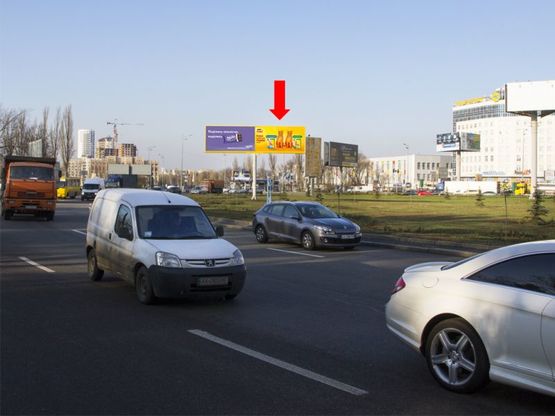 Фото рекламной плоскости по адресу Харьковская пл. / Светлая ул., на кольце, правая Фото рекламной плоскости по адресу Харьковская пл. / Светлая ул., на кольце, правая