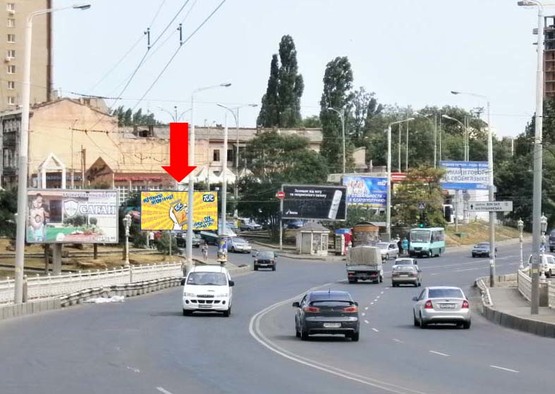 Фото рекламной плоскости по адресу Разумовская ул. / Калантаевская ул., возле Центрального автовокзала, в центр