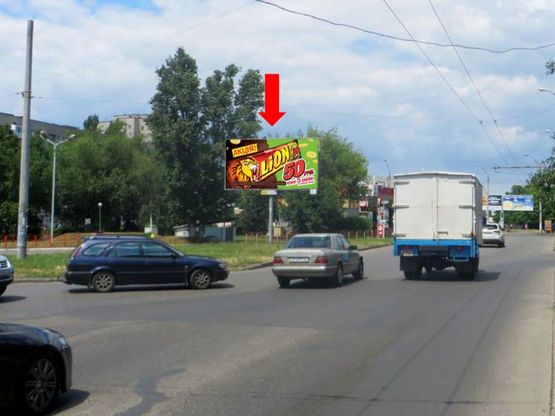 Фото рекламной плоскости по адресу Небесной Сотни пр. (бывш. Маршала Жукова пр.) / ул. Левитана, возле АЗС "Веста", супермаркета "Копейка", в центр