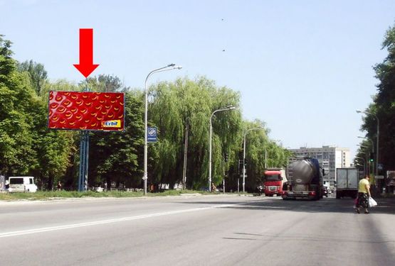 Фото рекламної площини за адресою Днепровская ул., 547 / Западнодонбасская ул. (бывш. Ленинградская ул.), возле супермаркета "АТБ"