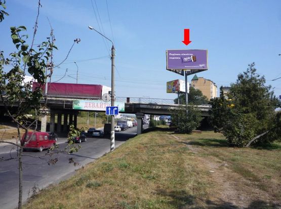 Фото рекламної площини за адресою Галицкая ул. / Набережная им. В. Стефаника ул.