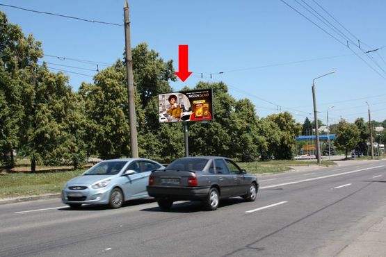 Фото рекламной плоскости по адресу Александровский пр., 2, в сторону пр. Московского Фото рекламной плоскости по адресу Александровский пр., 2, в сторону пр. Московского