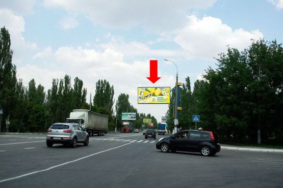 Фото рекламної площини за адресою Николаевское шоссе / Кедровского ул. (бывш. Буденного ул.), автовокзал, гусь, над дорогой, из центра Фото рекламної площини за адресою Николаевское шоссе / Кедровского ул. (бывш. Буденного ул.), автовокзал, гусь, над дорогой, из центра