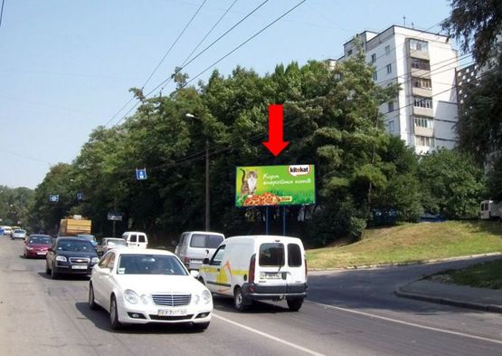 Фото рекламной плоскости по адресу Рыбалко М. ул. / пр. Мира, остановка, возле магазина "Факел"