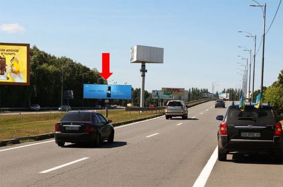 Фото рекламной плоскости по адресу Трасса Киев-Борисполь, разделитель, от а/п Борисполь на Киев