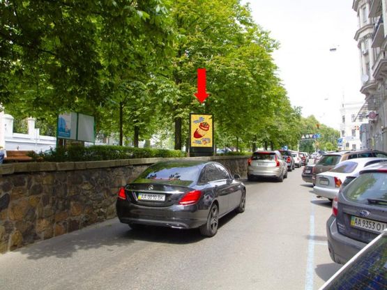 Фото рекламної площини за адресою Антоновича ул. (бывш. Горького ул.), 1, в сторону ул. Толстого, парка Шевченко