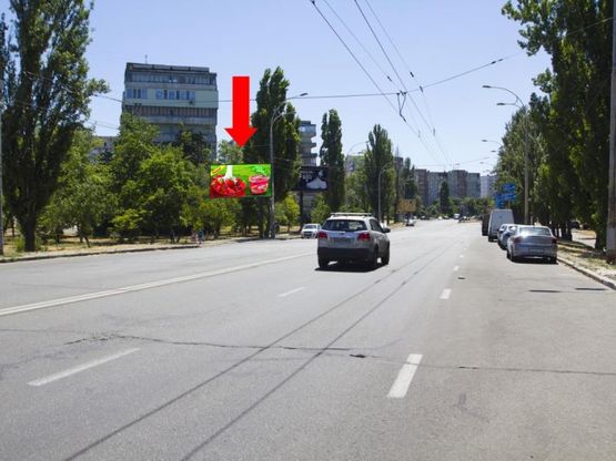 Фото рекламної площини за адресою Малиновского ул., 32, в сторону ст. м. «Оболонь» Фото рекламної площини за адресою Малиновского ул., 32, в сторону ст. м. «Оболонь»