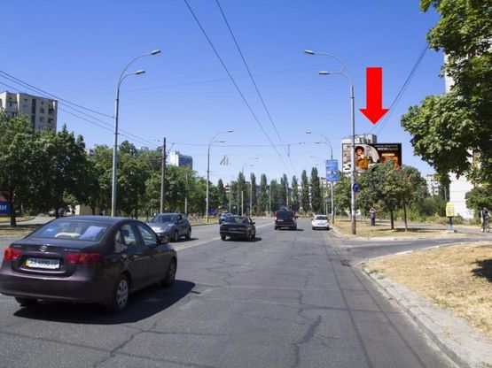 Фото рекламної площини за адресою Гайдай ул., 10, в сторону ул. Героев Днепра