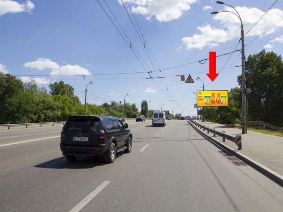Фото рекламной плоскости по адресу Луговая ул., 16 в сторону ул. Богатырской