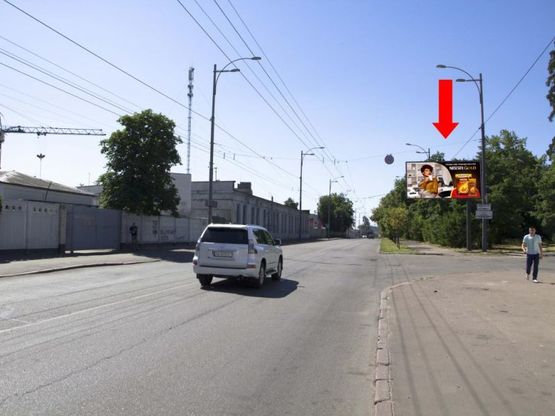 Фото рекламної площини за адресою Святошинская ул., 20, в сторону ул. Жмеринской Фото рекламної площини за адресою Святошинская ул., 20, в сторону ул. Жмеринской