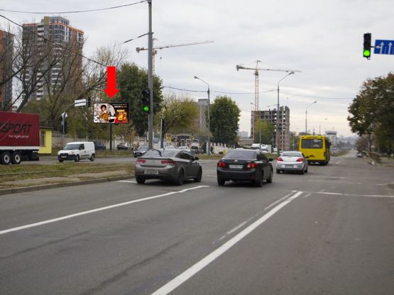 Фото рекламної площини за адресою Автозаводская ул., 89а - пер. Автозаводской, на светофоре, в сторону ул. Луговая, центра