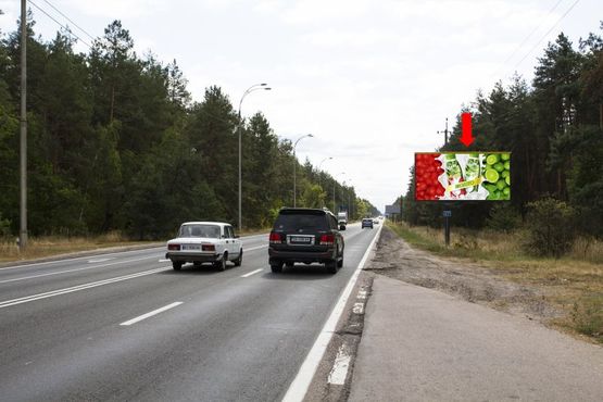 Фото рекламної площини за адресою Столичное шоссе, остановка "пансионат "Сокол", из Киева