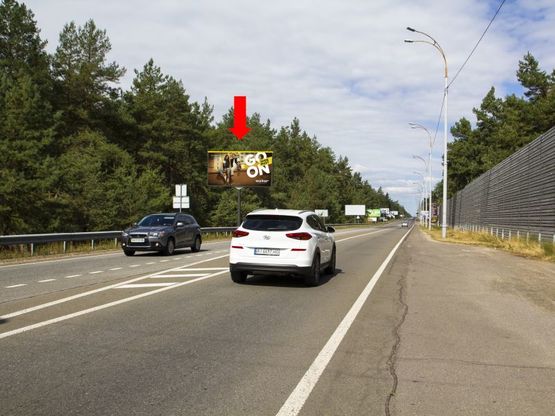 Фото рекламної площини за адресою Столичное шоссе, 500м. за рестораном "Тандыр", в Киев