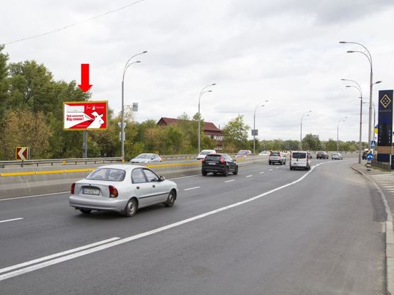 Фото рекламної площини за адресою Набережно-Рыбальская ул., напротив АЗС “Glusco”, возле клуба “Disco Radio Hall”, в сторону Набережно-Крещатицкая ул.