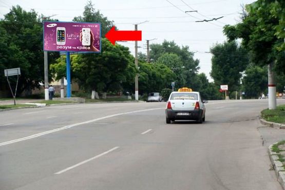 Фото рекламной плоскости по адресу Соборная ул. (бывш. 50-летия Октября ул.) / Ушакова ул., супермаркет "Копилка", кинотеатр "Портал", гостиница "Турист" Фото рекламной плоскости по адресу Соборная ул. (бывш. 50-летия Октября ул.) / Ушакова ул., супермаркет "Копилка", кинотеатр "Портал", гостиница "Турист"